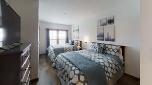 Indoors, Screen, Bed, Bedroom, Furniture