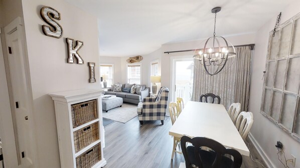 Dining Room, Dining Table, Furniture, Indoors, Table