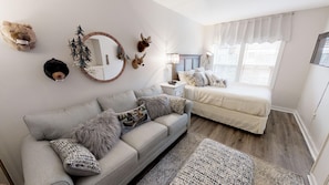 Home Decor, Furniture, Indoors, Living Room, Couch