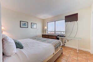Atlantic Towers 901-print-014-026-Bedroom-4200x2801-300dpi