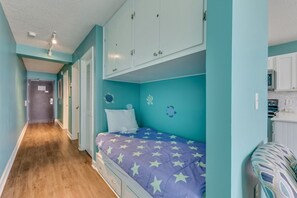 Atlantic Towers 308-print-018-021-Hall Bed-4200x2800-300dpi