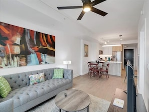 Downtown Phoenix Phoenix 1 Bedroom Living Room