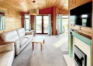 Country View Lodge - Calloose Holiday Park, Hayle
