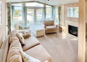 Deluxe 2 Bedroom - Caloose Holiday Park, Hayle