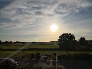 Abendstimmung über den Salzwiesen