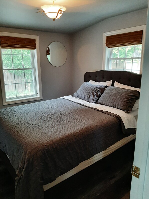 Ground Floor Queen Bed