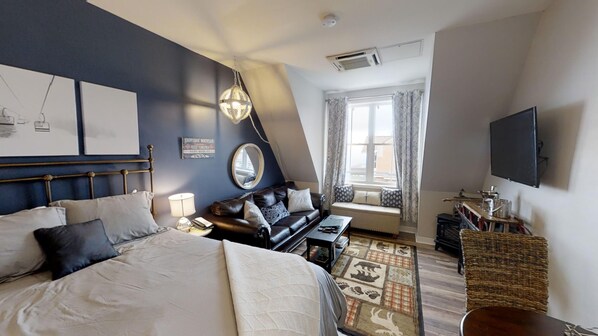 Home Decor, Lamp, Indoors, Cushion, Couch