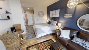 Home Decor, Cushion, Indoors, Lamp, Bed