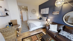 Home Decor, Cushion, Indoors, Lamp, Bed
