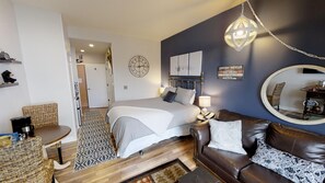 Home Decor, Indoors, Cushion, Lamp, Couch
