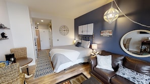 Home Decor, Indoors, Cushion, Lamp, Couch