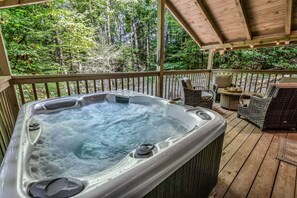 Tub, Hot Tub, Architecture, Building, House