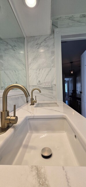 2nd Floor Bathroom