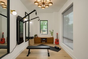 Gym W/ Tonal Smart Workout