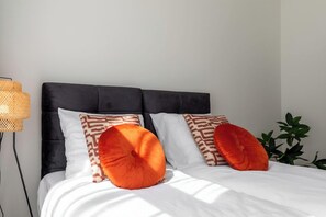 Soft bedding, peaceful sleep. Ideal for a budget-friendly stay near the university, Efteling, or Beekse Bergen.