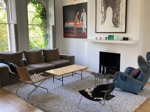 Sitting room with fireplace