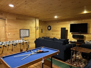 Spielezimmer