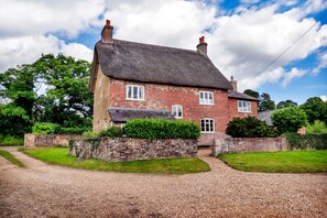 Rockford farm, exteriors, main house