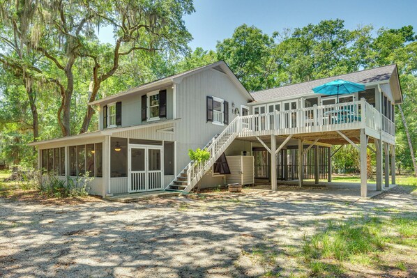 Edisto Island Vacation Rental | 3BR | 3BA | 1,550 Sq Ft | Stairs Required