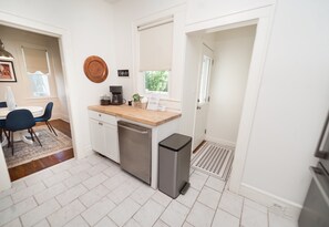 Kitchen with Breakfast Seating Area