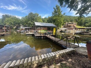 Dock
