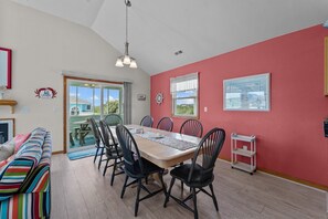 Top-Level Dining Room with Table (seats 8)