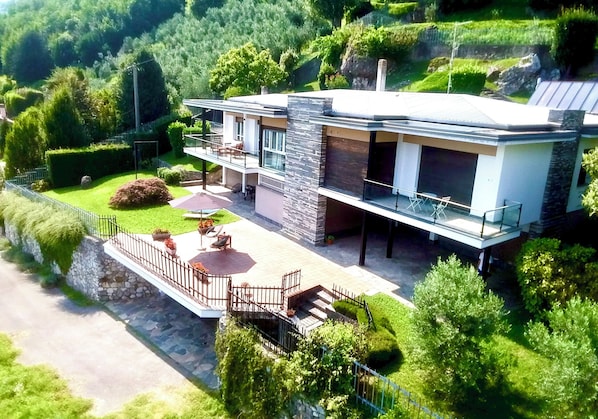 Extérieur