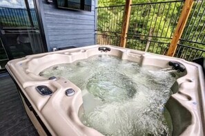 Bain à remous extérieur