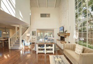 Living Room with Fireplace and HDTV