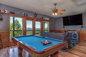 Edge of Glory pool table