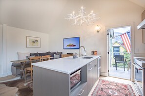 Full kitchen with porch and views of box canyon