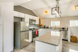 Kitchen | Dishwasher | Cooking Basics | Pod Coffee Maker | Microwave | Toaster