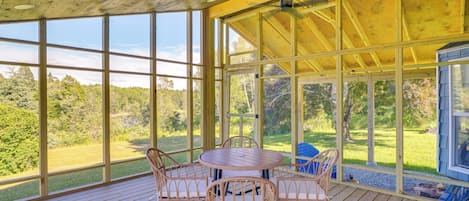 Steuben Vacation Rental | 2BR | 1BA | 1,100 Sq Ft | 4 Steps to Enter
