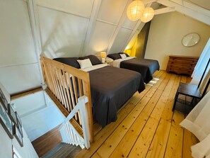 Room #1: Open room upstairs with 2 double beds (1)