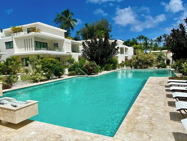 The nicest pool along all of Playa Las Ballenas
