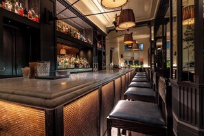 Bar (in der Unterkunft)