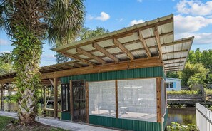 Screened lanai for Grilling and family time