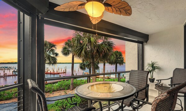 Amazing Water View on Lanai with screen