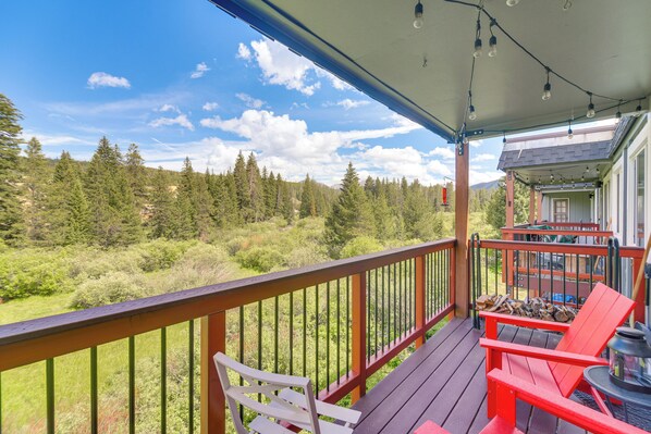 Winter Park Vacation Rental | 2BR | 2BA | 900 Sq Ft | Stairs Required