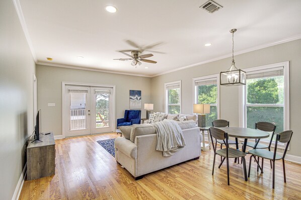 Biloxi Vacation Rental | 2BR | 2BA | 1,330 Sq Ft | Step-Free Access via Elevator