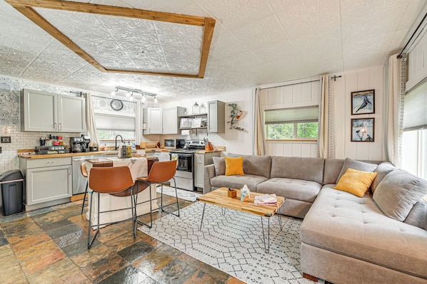 Sterling Vacation Rental | 2BR | 1BA | 800 Sq Ft | Steps Required to Enter