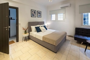Enjoy the double bed!