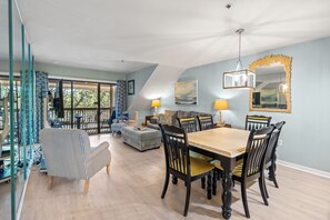 Dining / Living Room with Sofa Bed