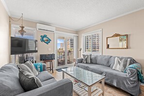 A Place at The Beach 9660- 313 Living Area