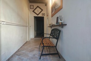Entrance / Reception