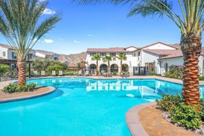 Signature pool 