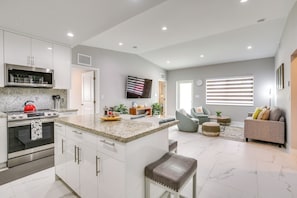 Living Space | Central A/C & Heating | Free WiFi | Smart TV