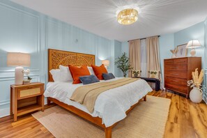Comfortable king size bedroom