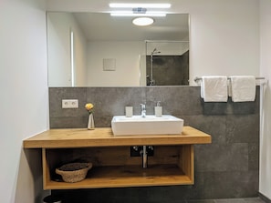 Landsuite Pfänder, 53qm, 1 Schlafzimmer, max. 3 Personen-Badezimmer