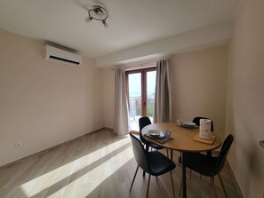 Dining room 2